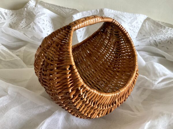 Nila Cane Basket - Medium